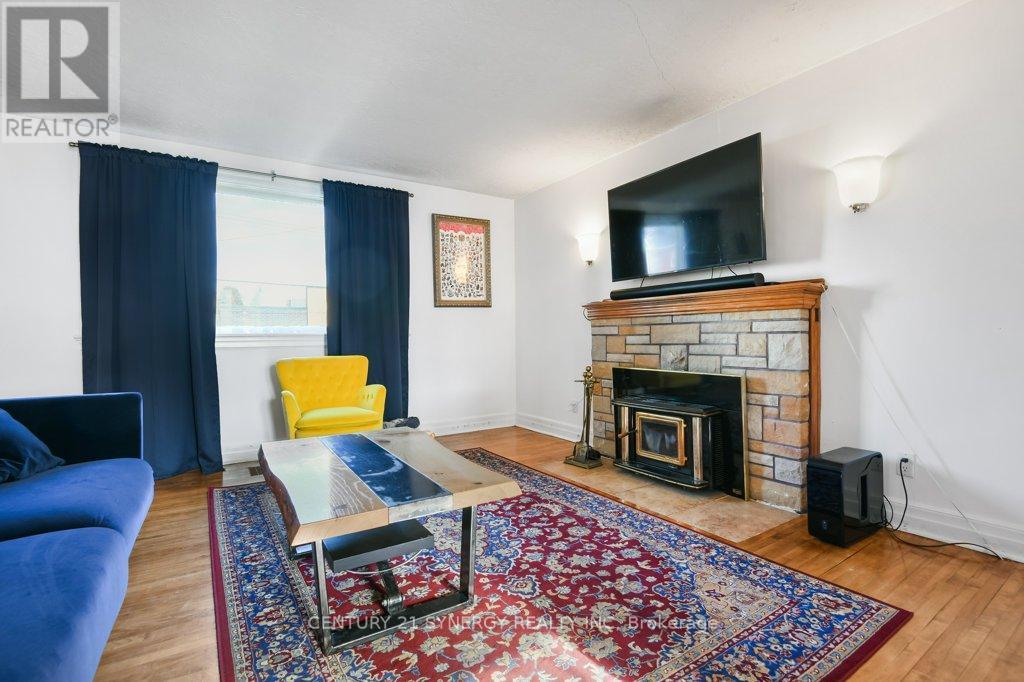 61 Daniel Street N, Arnprior, Ontario  K7S 2K6 - Photo 12 - X12469336