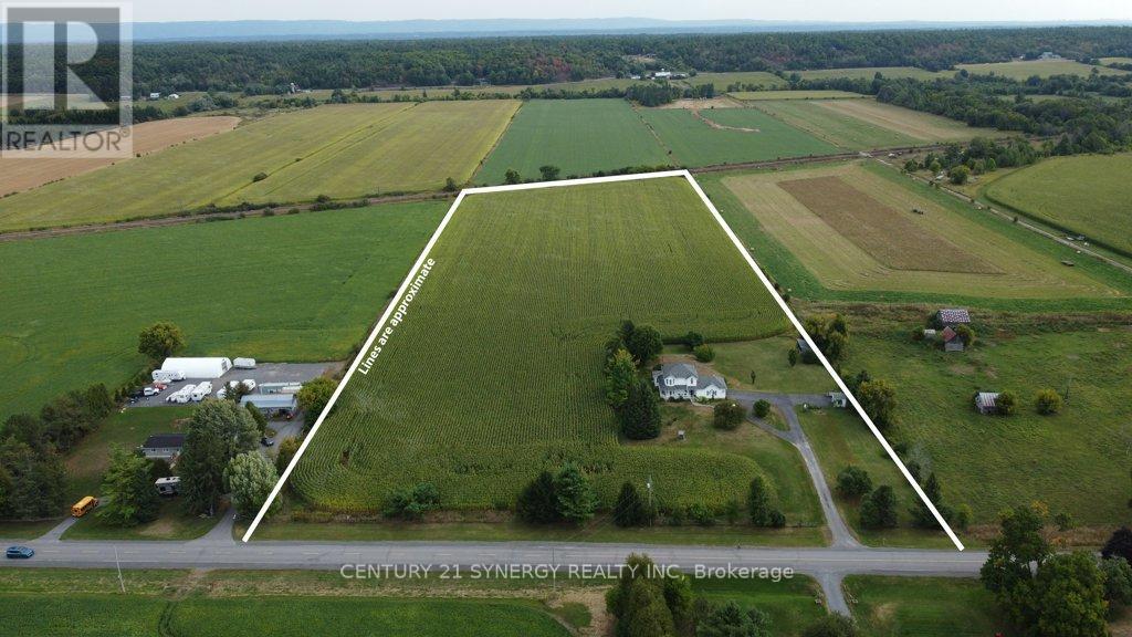 2502 Diamondview Road, Ottawa, Ontario  K0A 1L0 - Photo 3 - X12388467