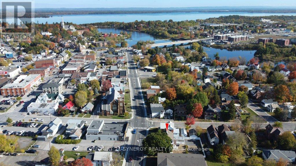 61 Daniel Street N, Arnprior, Ontario  K7S 2K6 - Photo 4 - X12469336