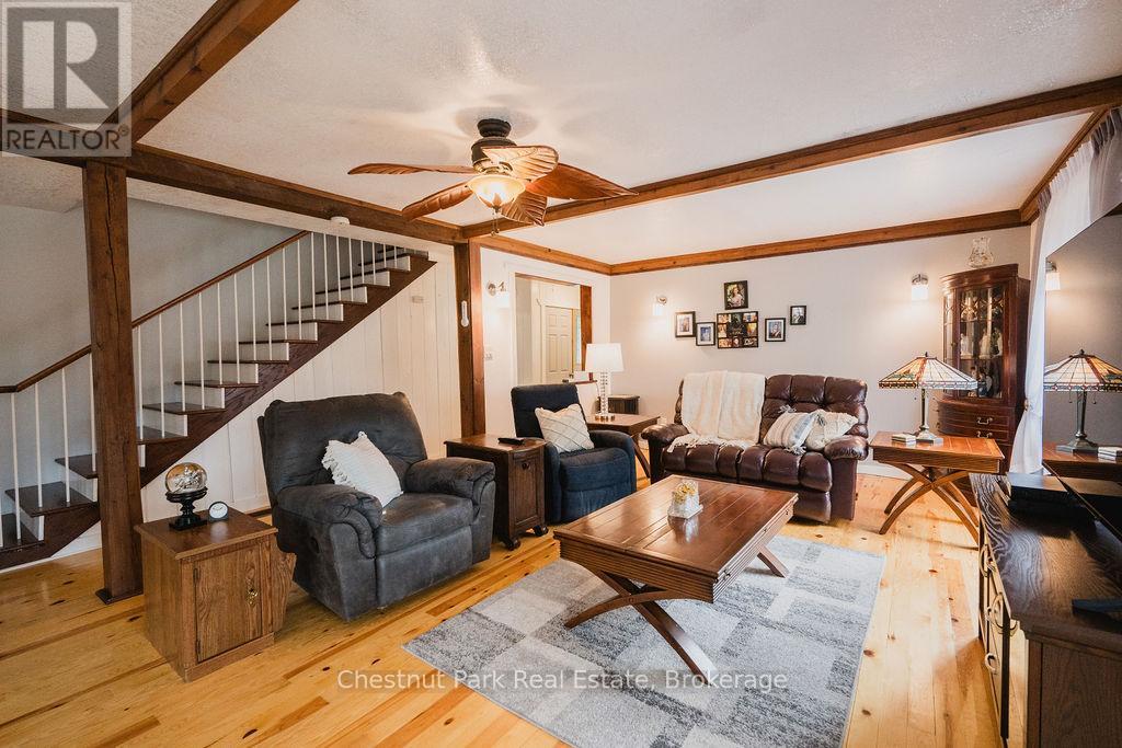 6131 Highway 11 Highway N, Temagami, Ontario  P0H 2H0 - Photo 11 - X12354903