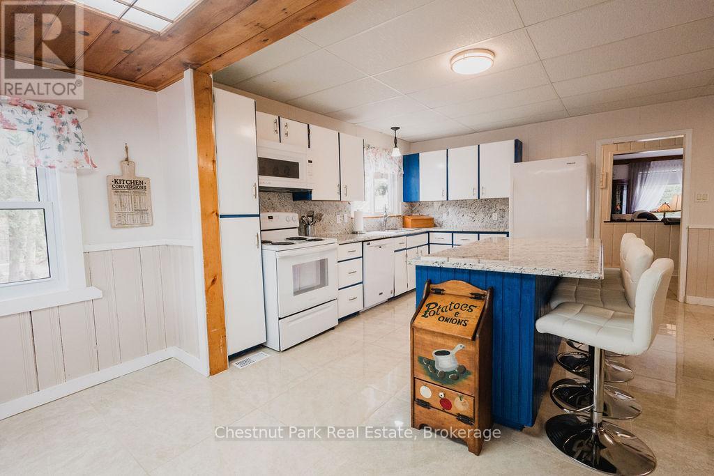 6131 Highway 11 Highway N, Temagami, Ontario  P0H 2H0 - Photo 15 - X12354903