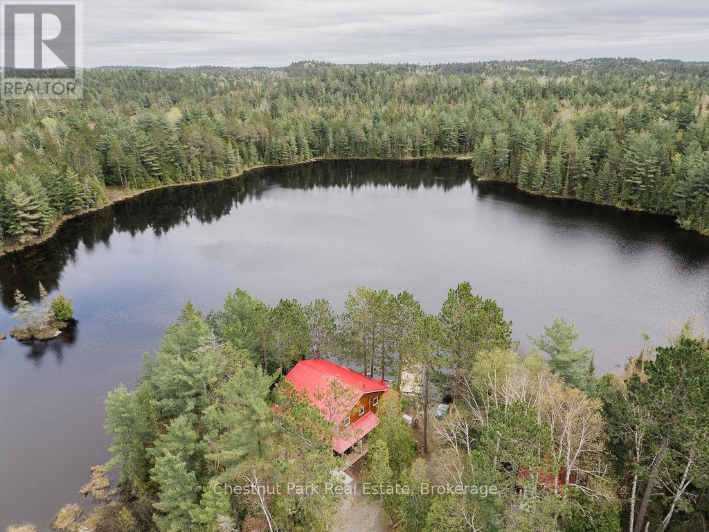 6131 Highway 11 Highway N, Temagami, Ontario  P0H 2H0 - Photo 2 - X12354903