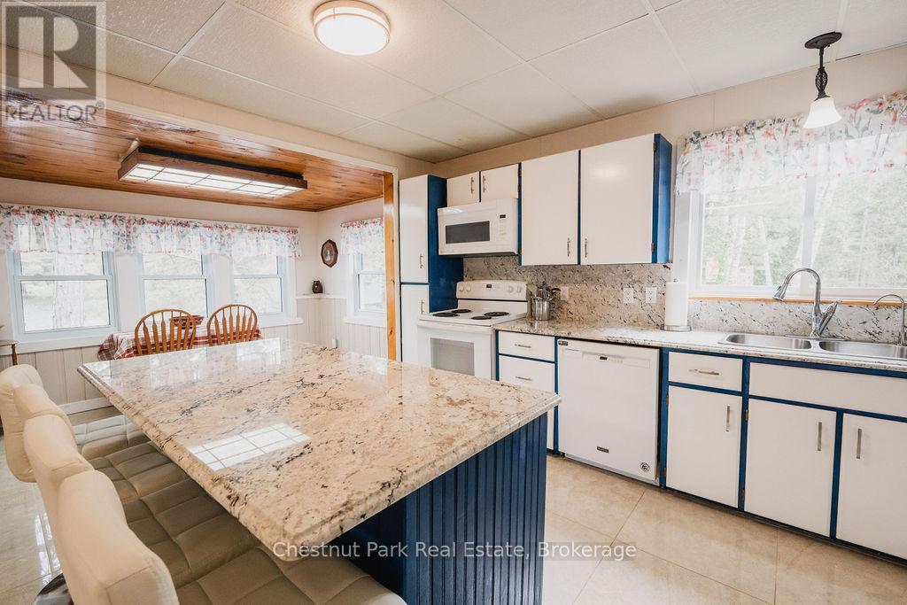 6131 Highway 11 Highway N, Temagami, Ontario  P0H 2H0 - Photo 19 - X12354903