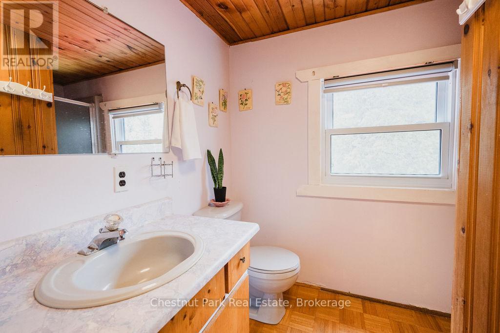 6131 Highway 11 Highway N, Temagami, Ontario  P0H 2H0 - Photo 33 - X12354903