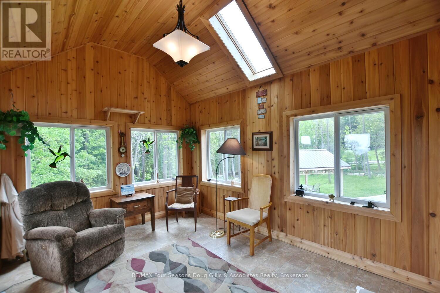 135 Algonquin Drive, Meaford, Ontario  N4L 0A7 - Photo 15 - X12467675