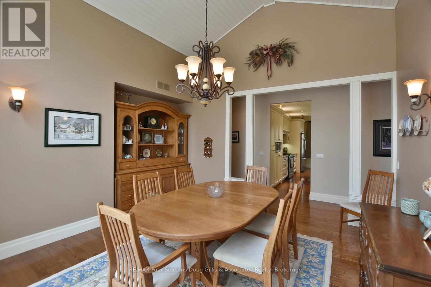 135 Algonquin Drive, Meaford, Ontario  N4L 0A7 - Photo 24 - X12467675