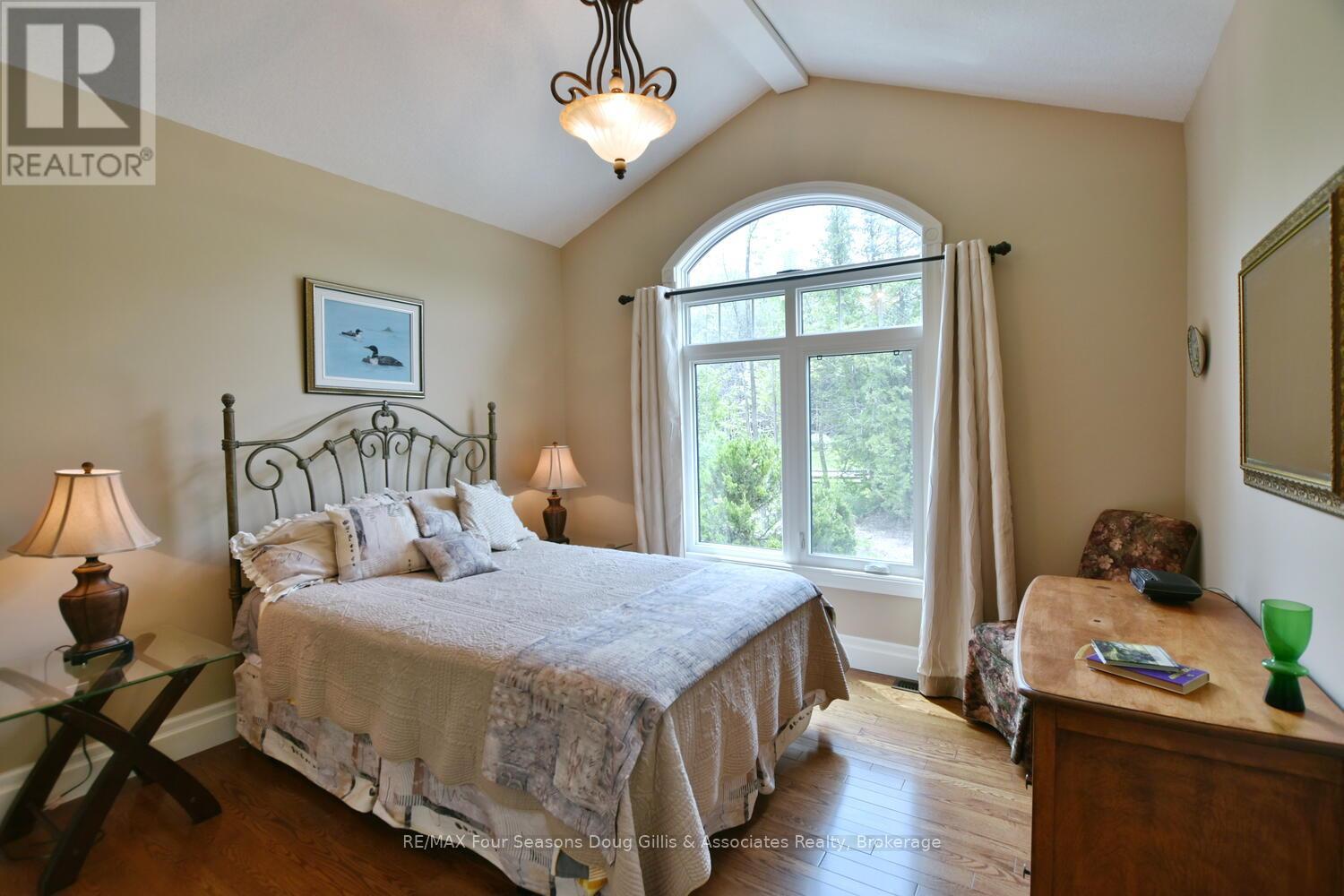 135 Algonquin Drive, Meaford, Ontario  N4L 0A7 - Photo 31 - X12467675