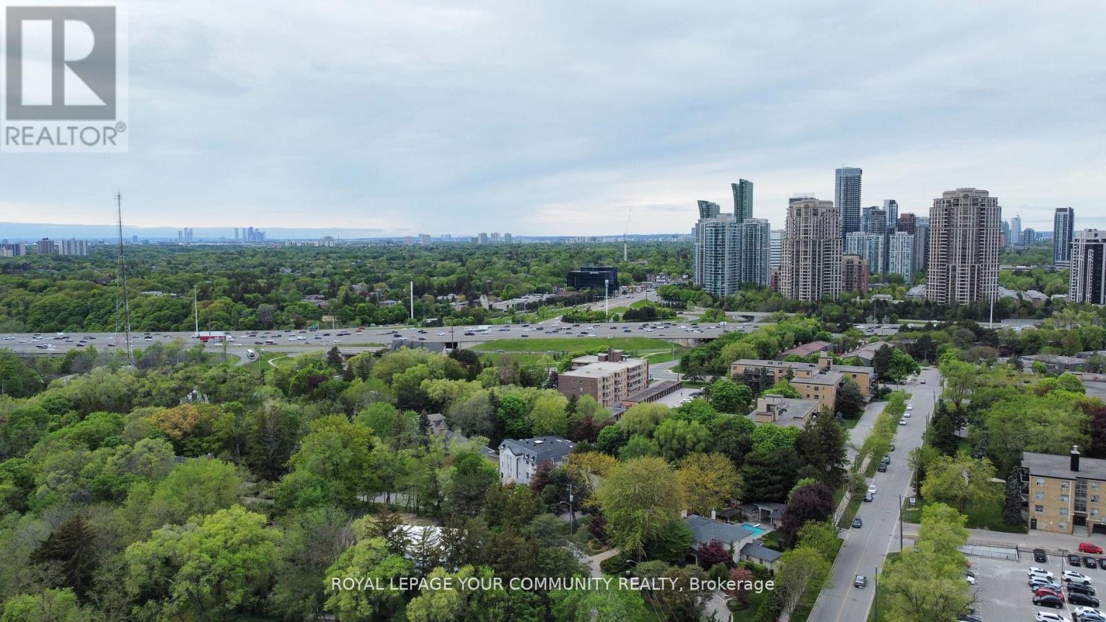 225 Old Yonge Street, Toronto (St. Andrew-Windfields), Ontario  M2P 1R5 - Photo 4 - C12487261