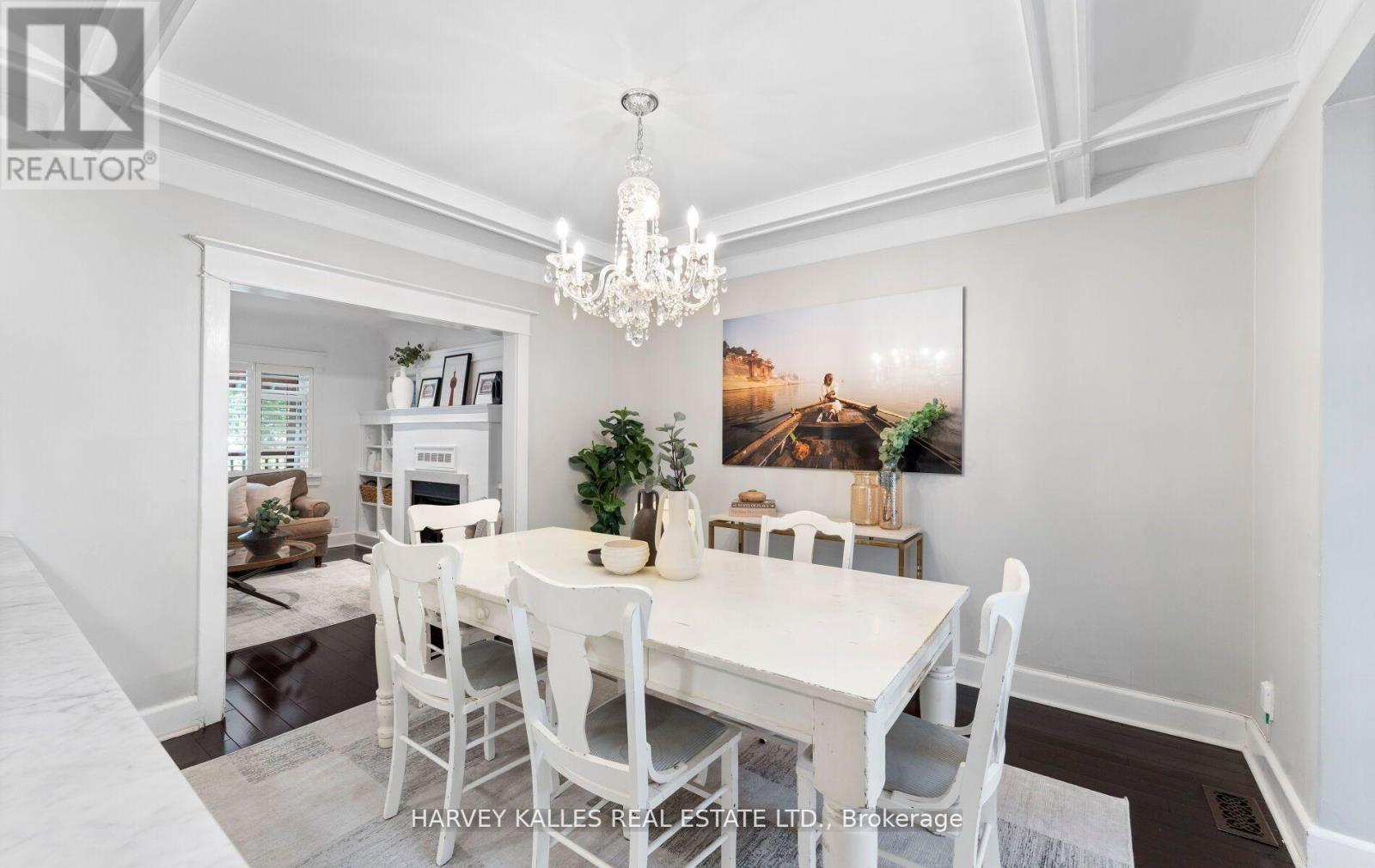 306 Wychwood Avenue, Toronto (Humewood-Cedarvale), Ontario  M6C 2T8 - Photo 10 - C12487282