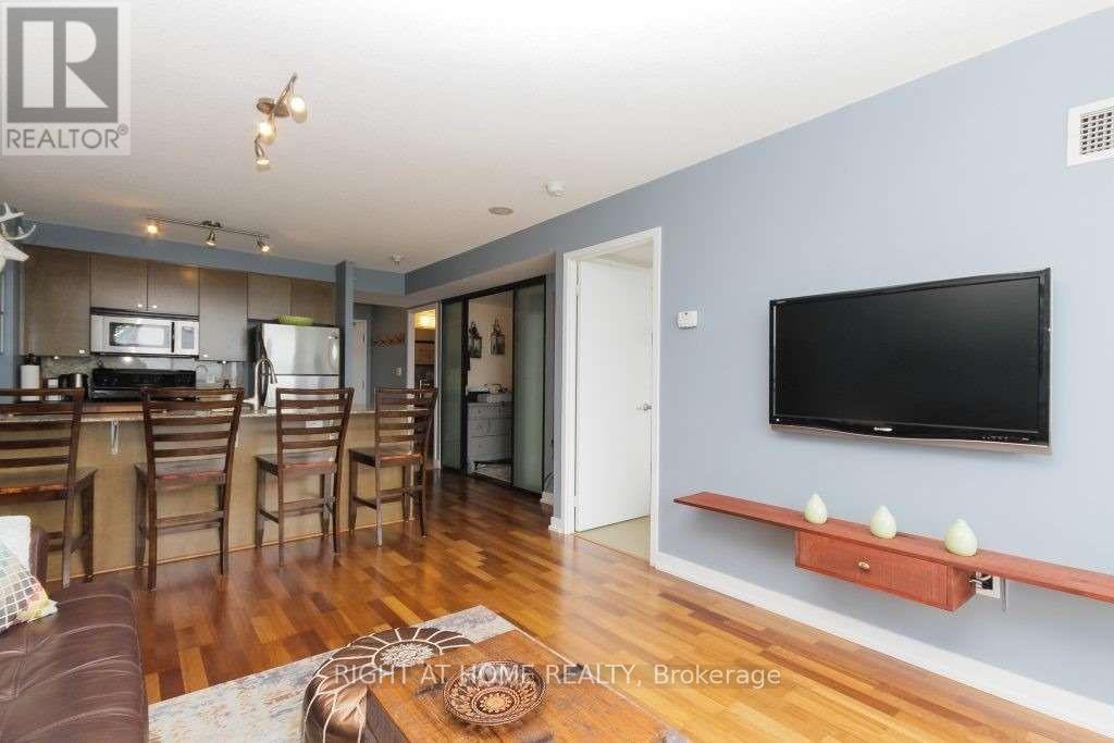 5301 - 11 Brunel Court, Toronto, Ontario  M5V 3Y3 - Photo 10 - C12487284