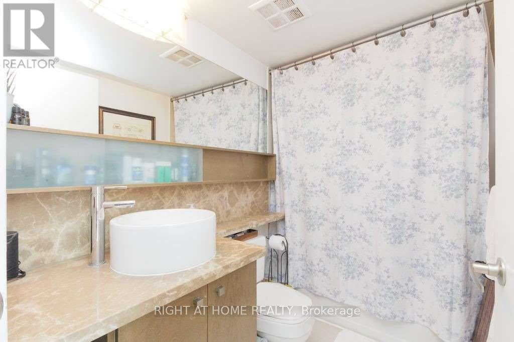 5301 - 11 Brunel Court, Toronto, Ontario  M5V 3Y3 - Photo 3 - C12487284