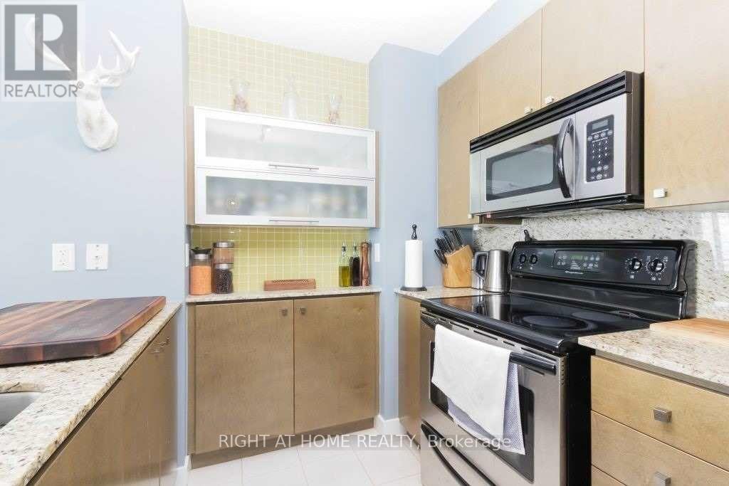 5301 - 11 Brunel Court, Toronto, Ontario  M5V 3Y3 - Photo 6 - C12487284