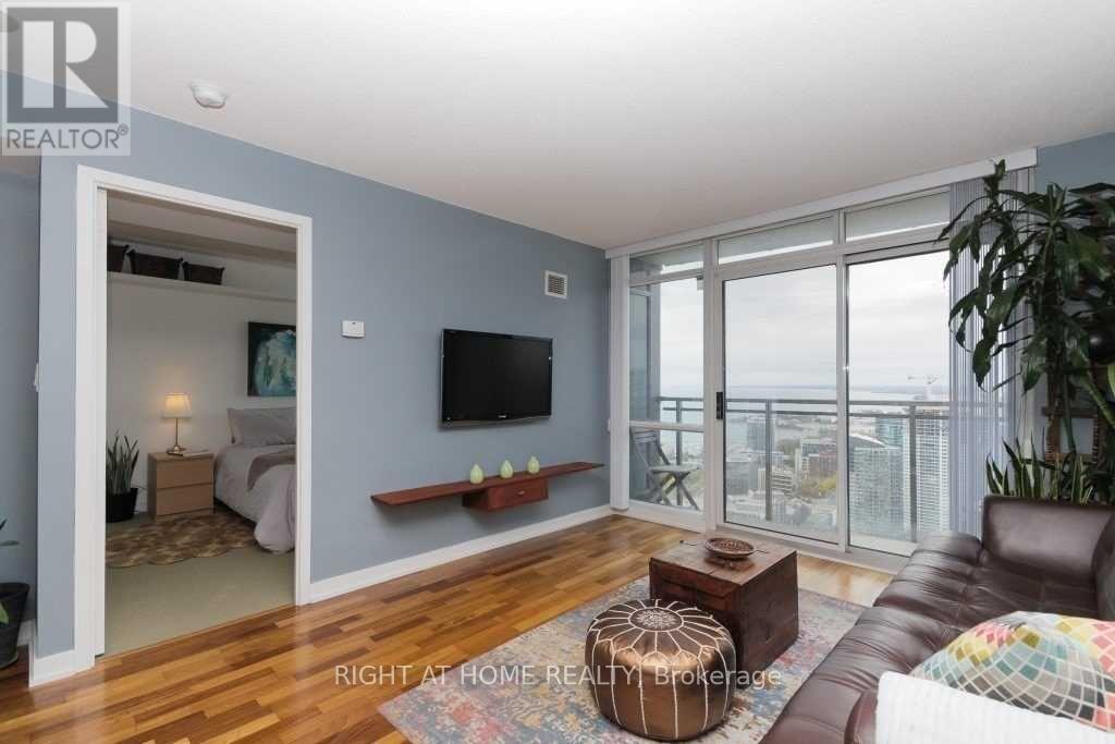 5301 - 11 Brunel Court, Toronto, Ontario  M5V 3Y3 - Photo 9 - C12487284