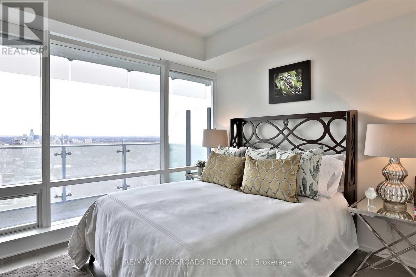 5010 - 1 Bloor Street E, Toronto, Ontario  M4W 1A9 - Photo 10 - C12487287