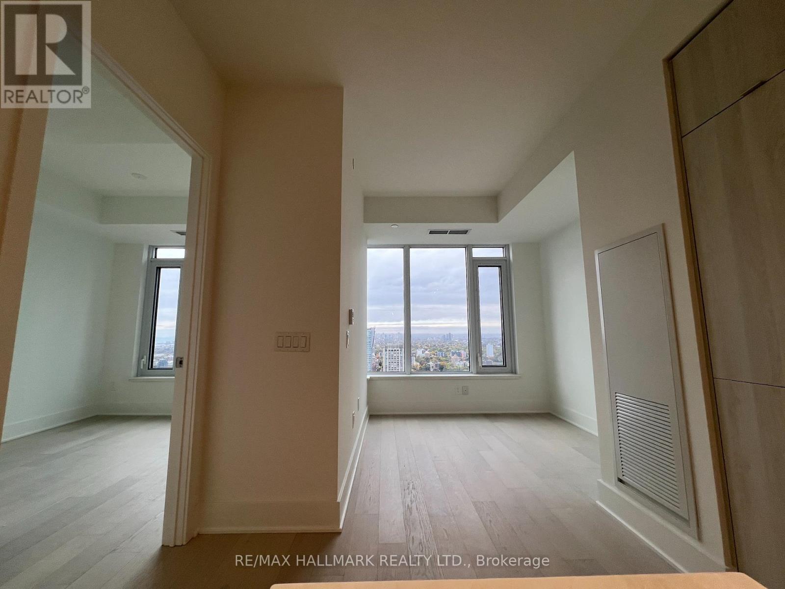 3410 - 11 Yorkville Avenue, Toronto, Ontario  M4W 0B7 - Photo 17 - C12487298