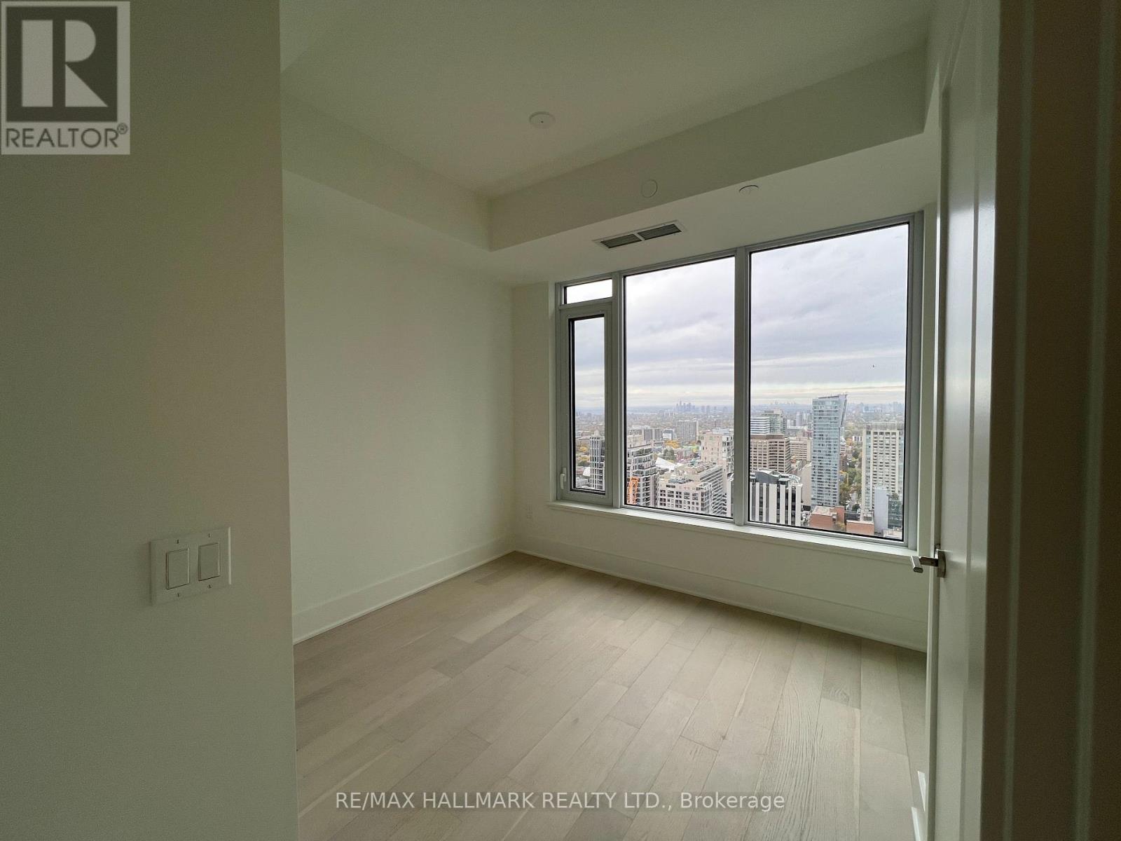 3410 - 11 Yorkville Avenue, Toronto, Ontario  M4W 0B7 - Photo 22 - C12487298