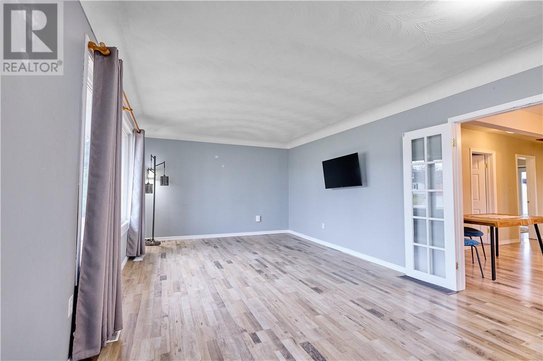 22 Catherine Drive, Sudbury, Ontario  P3L 1H3 - Photo 7 - 2125414