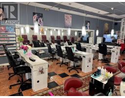 4 - 1881 STEELES AVENUE W, Toronto, Ontario