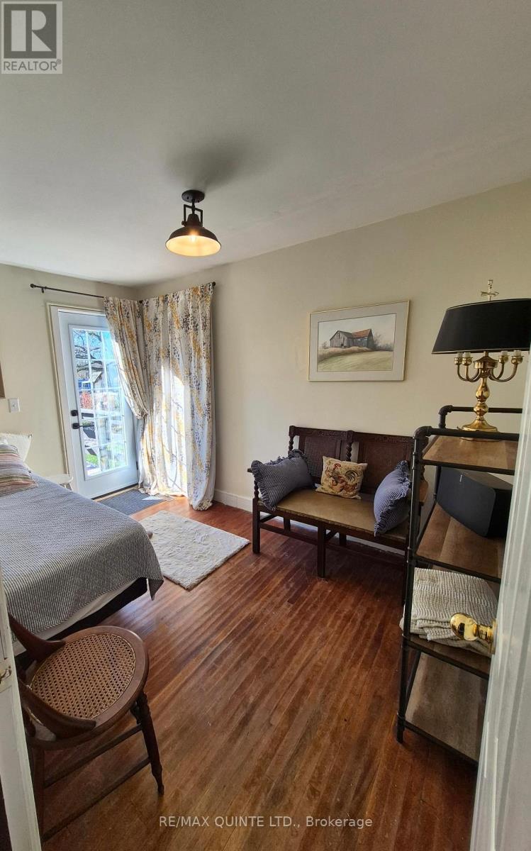 107 Ashley Street, Belleville, Ontario  K0K 2B0 - Photo 28 - X12443998