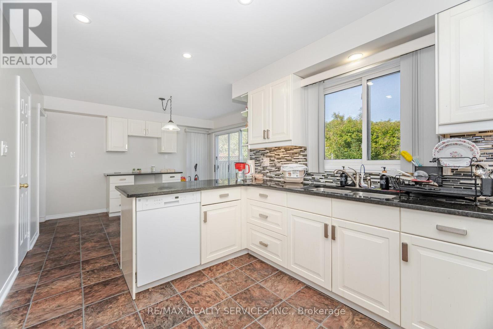 14 Milner Crescent, Ajax (South West), Ontario  L1S 4W3 - Photo 13 - E12487258