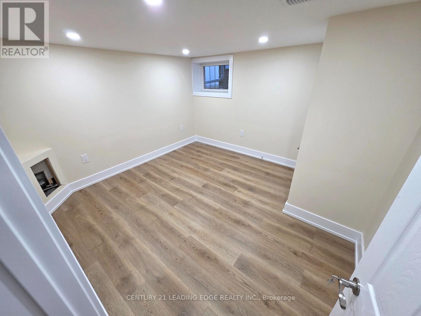 Basement - 51 Dearbourne Avenue, Toronto, Ontario  M4K 1M6 - Photo 5 - E12487262