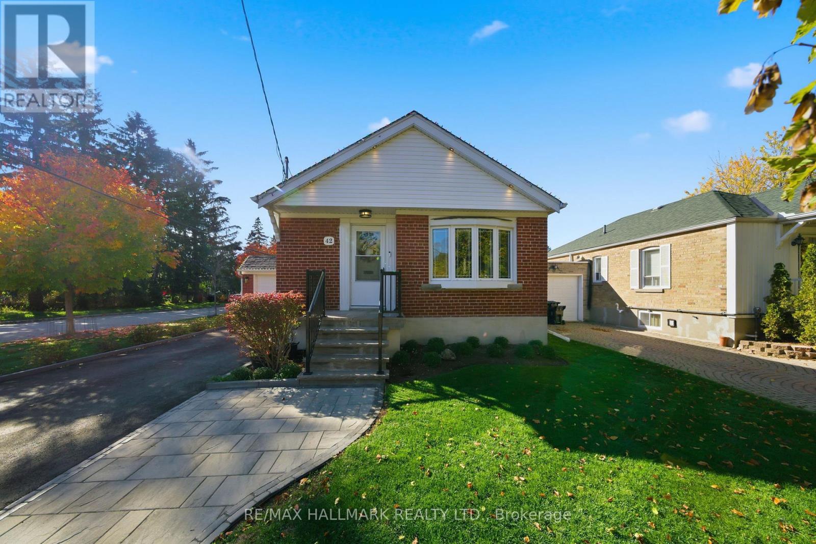 42 Marsh Road, Toronto, Ontario  M1K 1Y9 - Photo 2 - E12487272