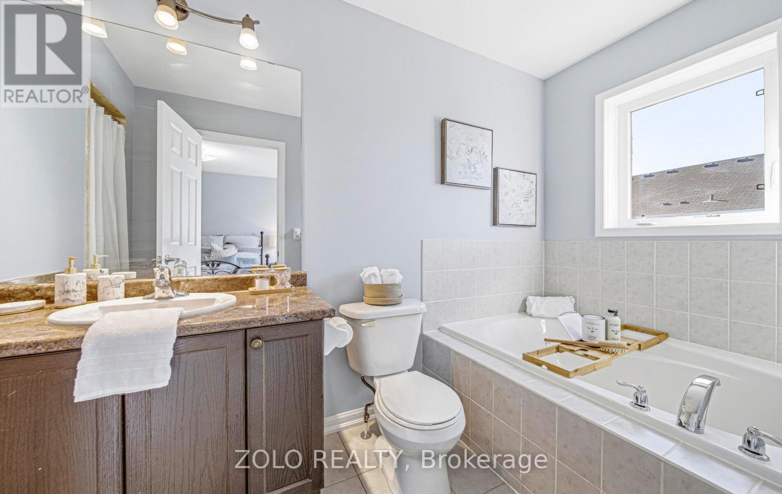 40 Farmstead Drive, Clarington (Bowmanville), Ontario  L1C 0K9 - Photo 24 - E12487288