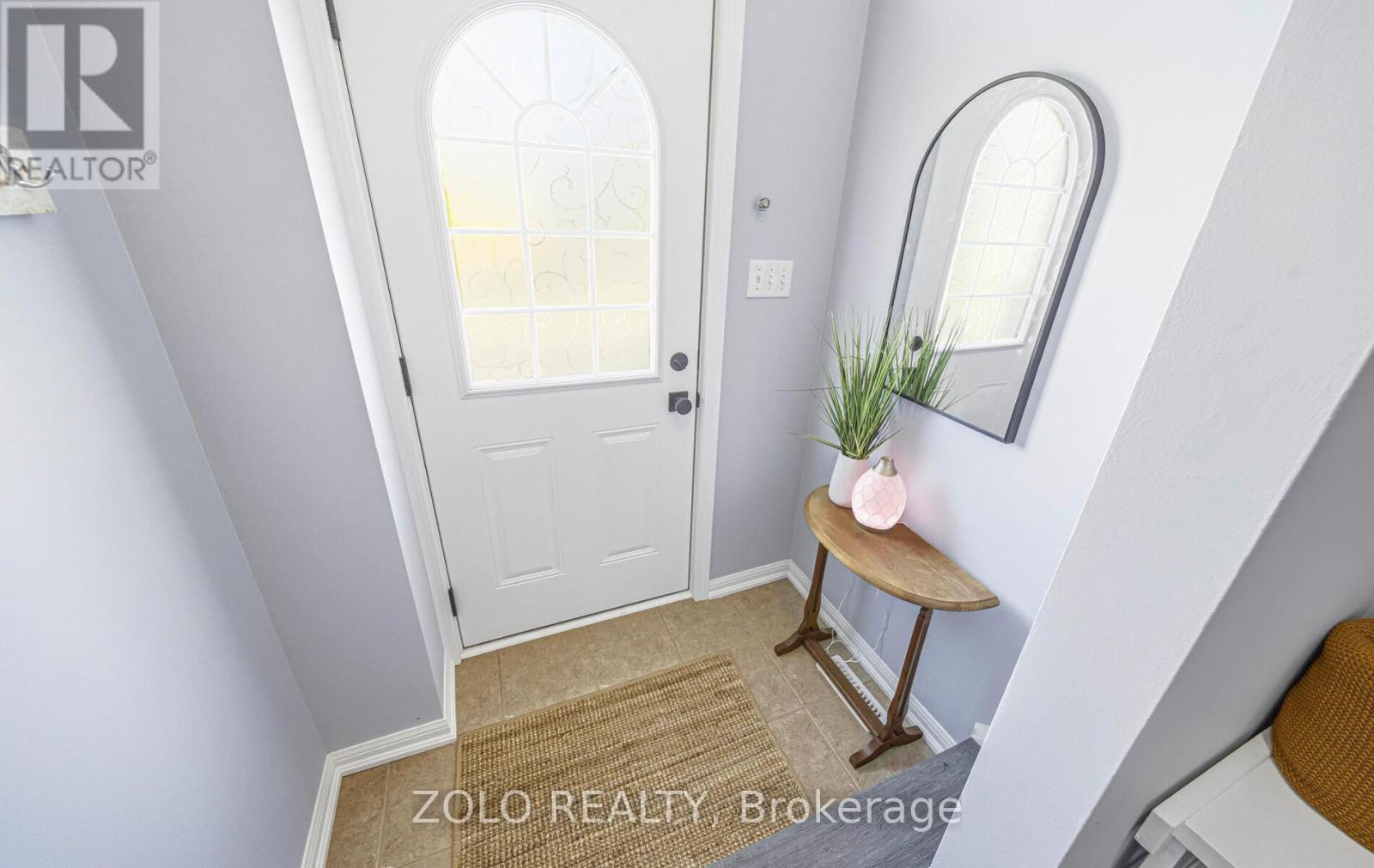 40 Farmstead Drive, Clarington (Bowmanville), Ontario  L1C 0K9 - Photo 3 - E12487288