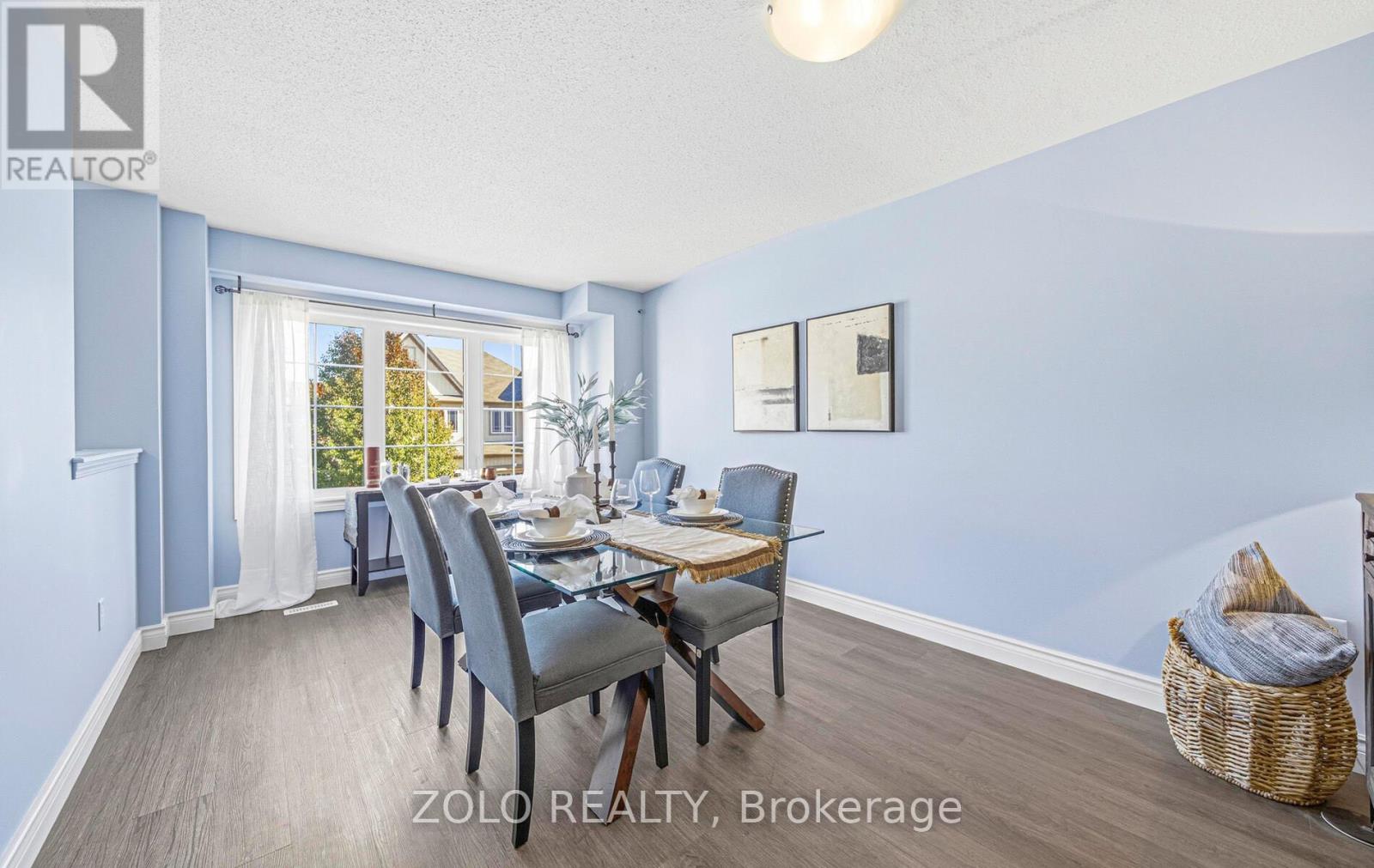 40 Farmstead Drive, Clarington (Bowmanville), Ontario  L1C 0K9 - Photo 5 - E12487288