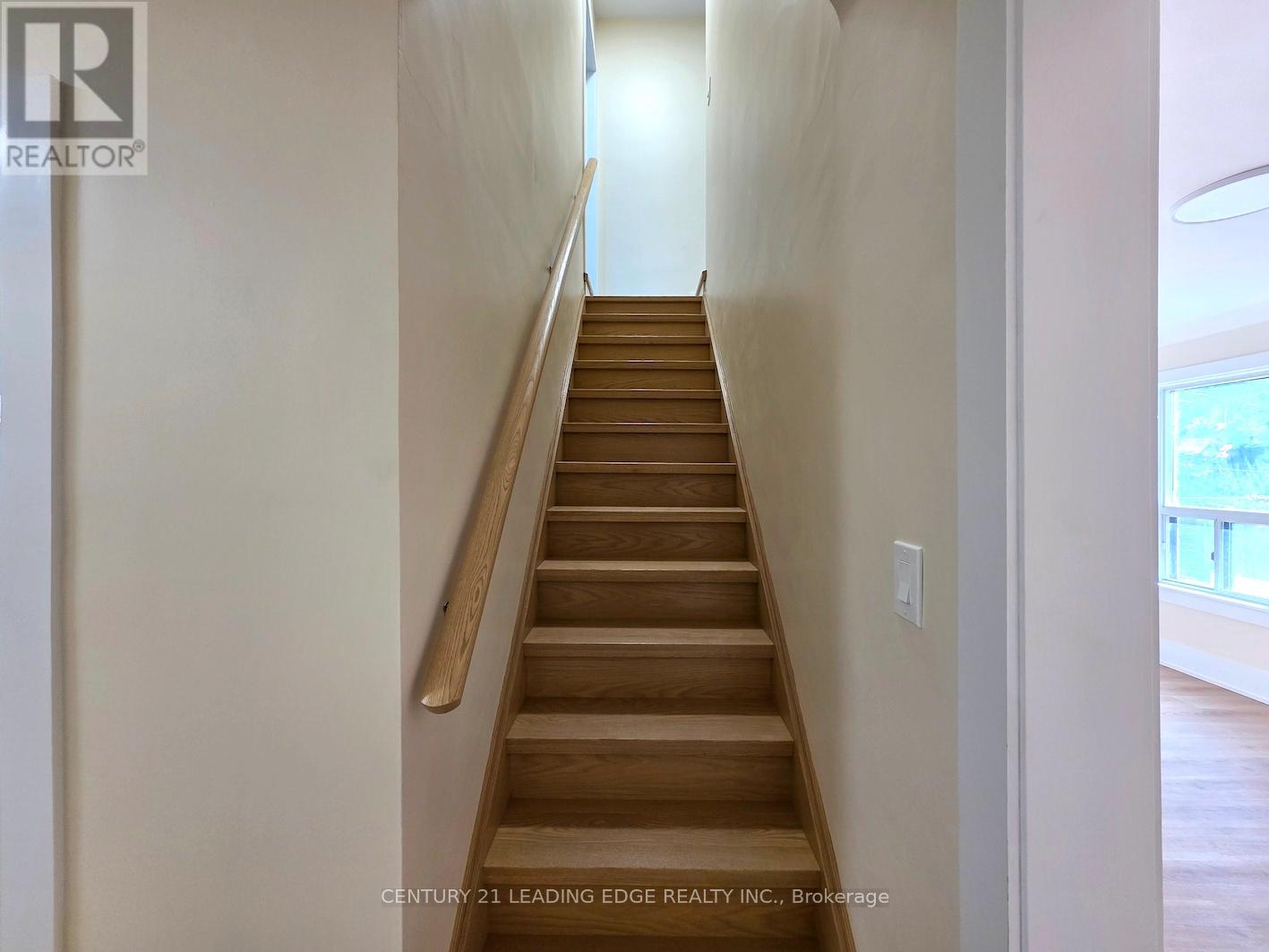 Main - 51 Dearbourne Avenue, Toronto, Ontario  M4K 1M6 - Photo 13 - E12487365