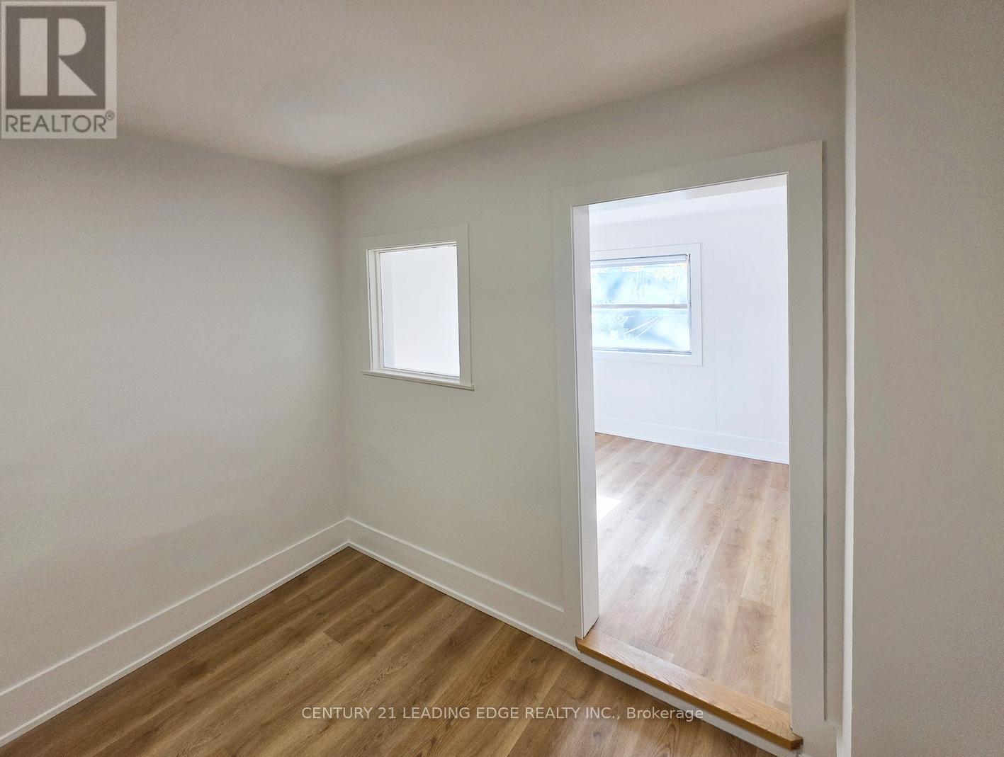 Main - 51 Dearbourne Avenue, Toronto, Ontario  M4K 1M6 - Photo 17 - E12487365