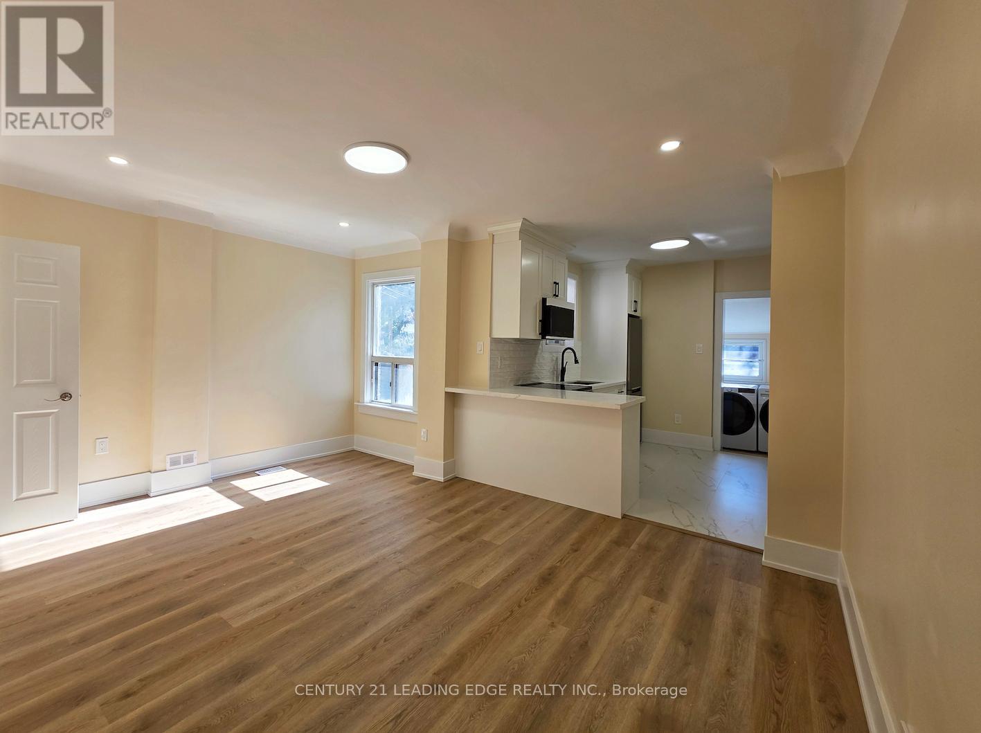 Main - 51 Dearbourne Avenue, Toronto, Ontario  M4K 1M6 - Photo 6 - E12487365