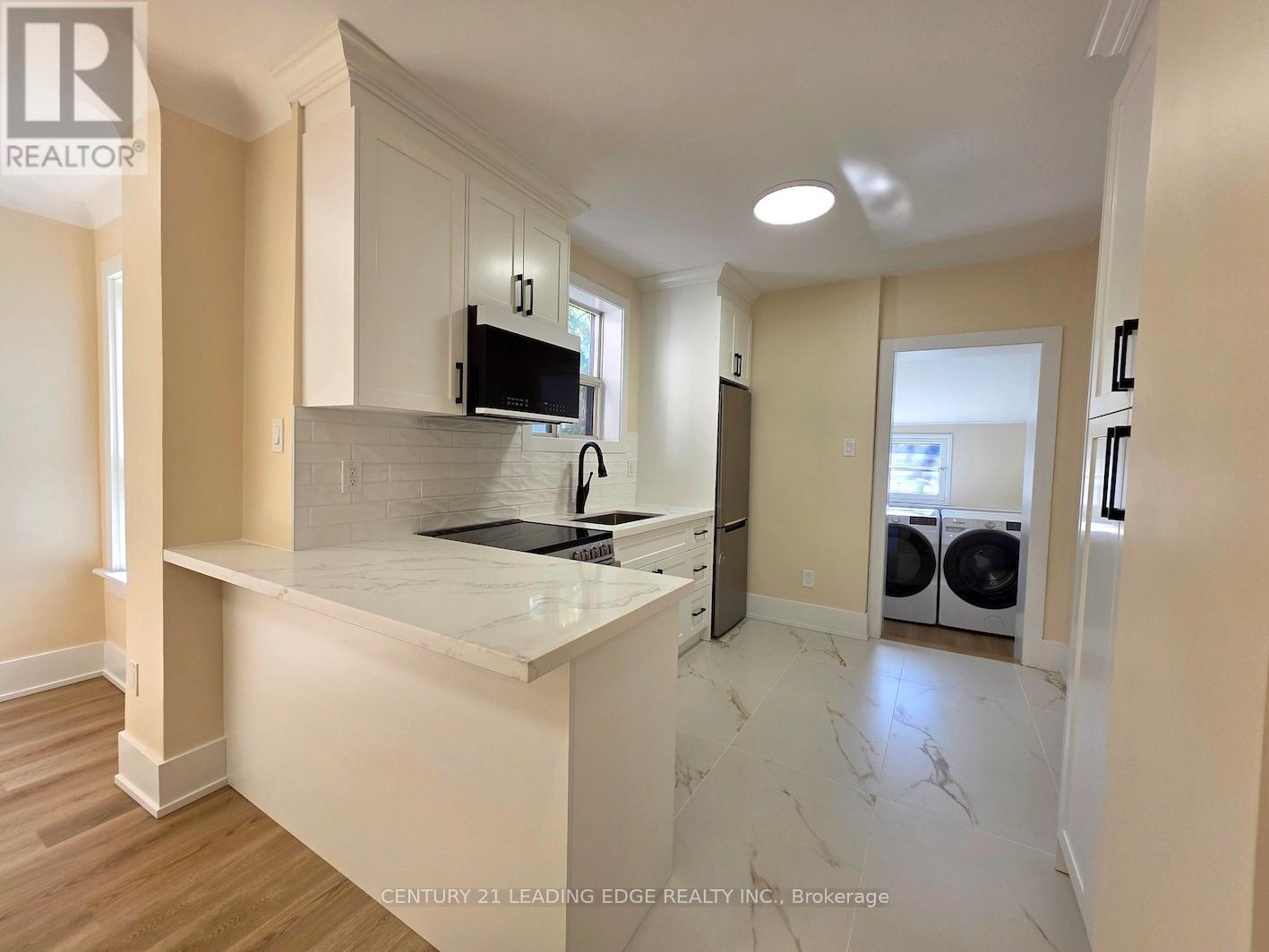 Main - 51 Dearbourne Avenue, Toronto, Ontario  M4K 1M6 - Photo 9 - E12487365