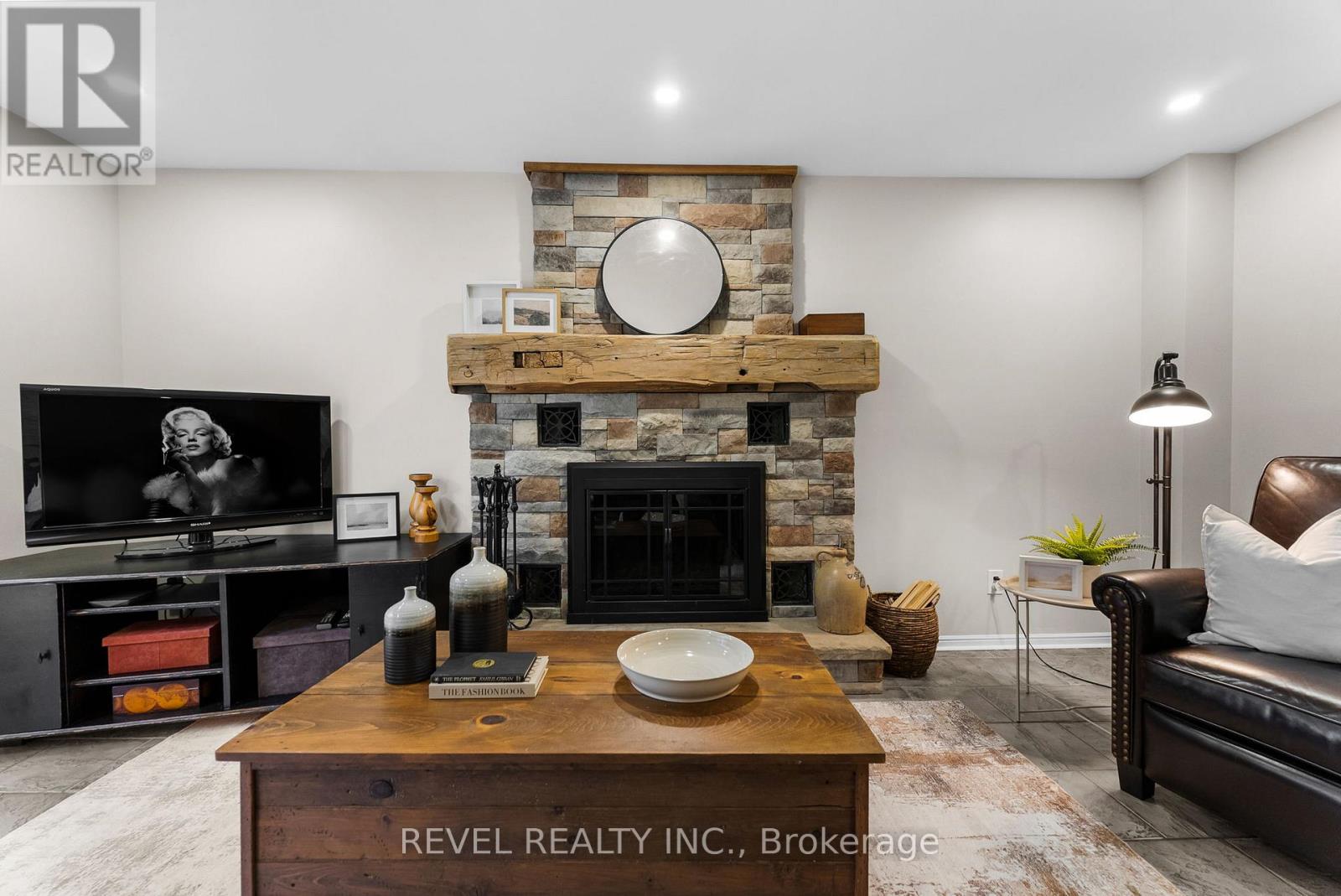 330 Regal Briar Street, Whitby (Blue Grass Meadows), Ontario  L1N 6N1 - Photo 14 - E12487373