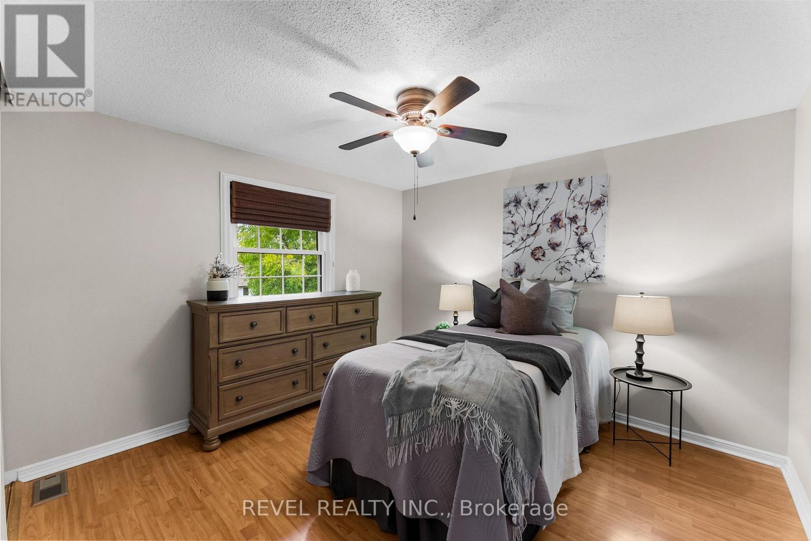 330 Regal Briar Street, Whitby (Blue Grass Meadows), Ontario  L1N 6N1 - Photo 22 - E12487373