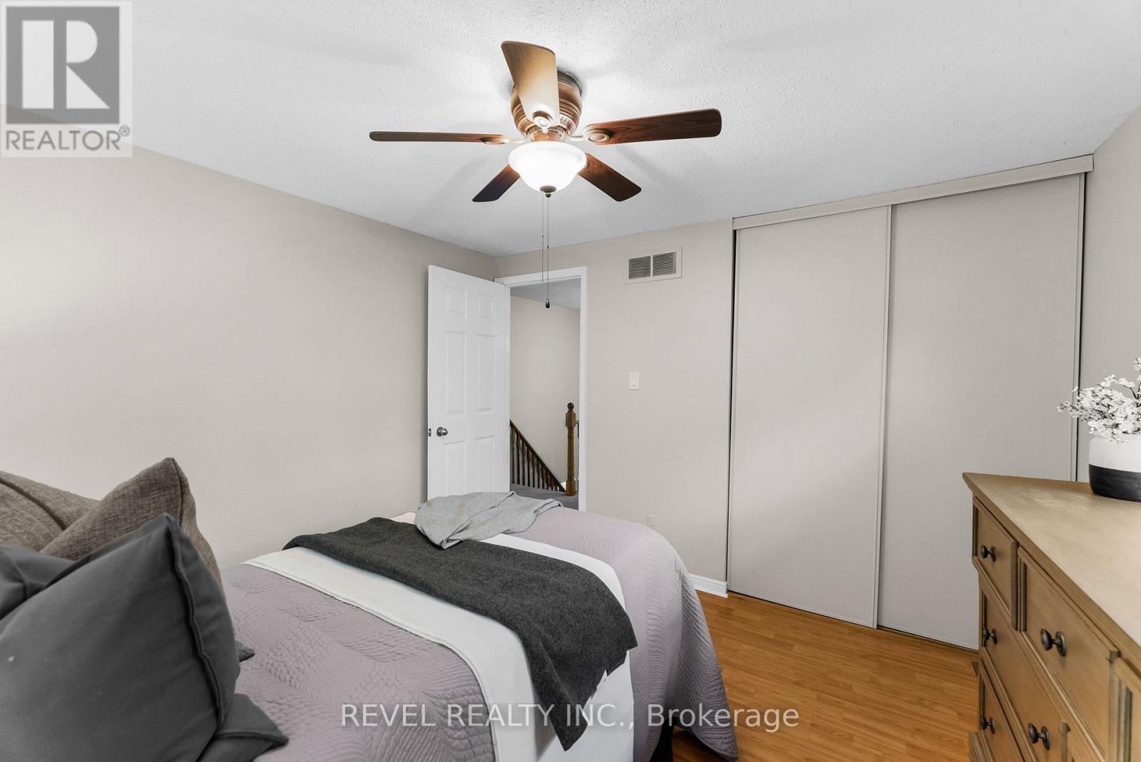 330 Regal Briar Street, Whitby (Blue Grass Meadows), Ontario  L1N 6N1 - Photo 23 - E12487373