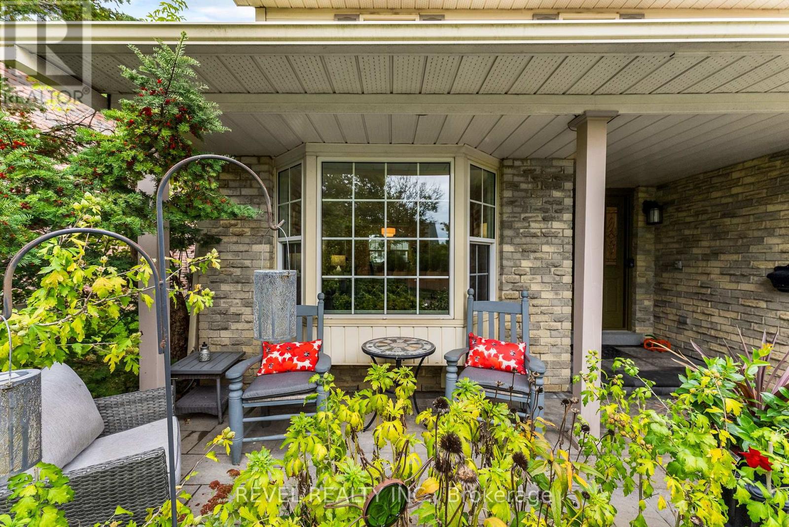 330 Regal Briar Street, Whitby (Blue Grass Meadows), Ontario  L1N 6N1 - Photo 3 - E12487373