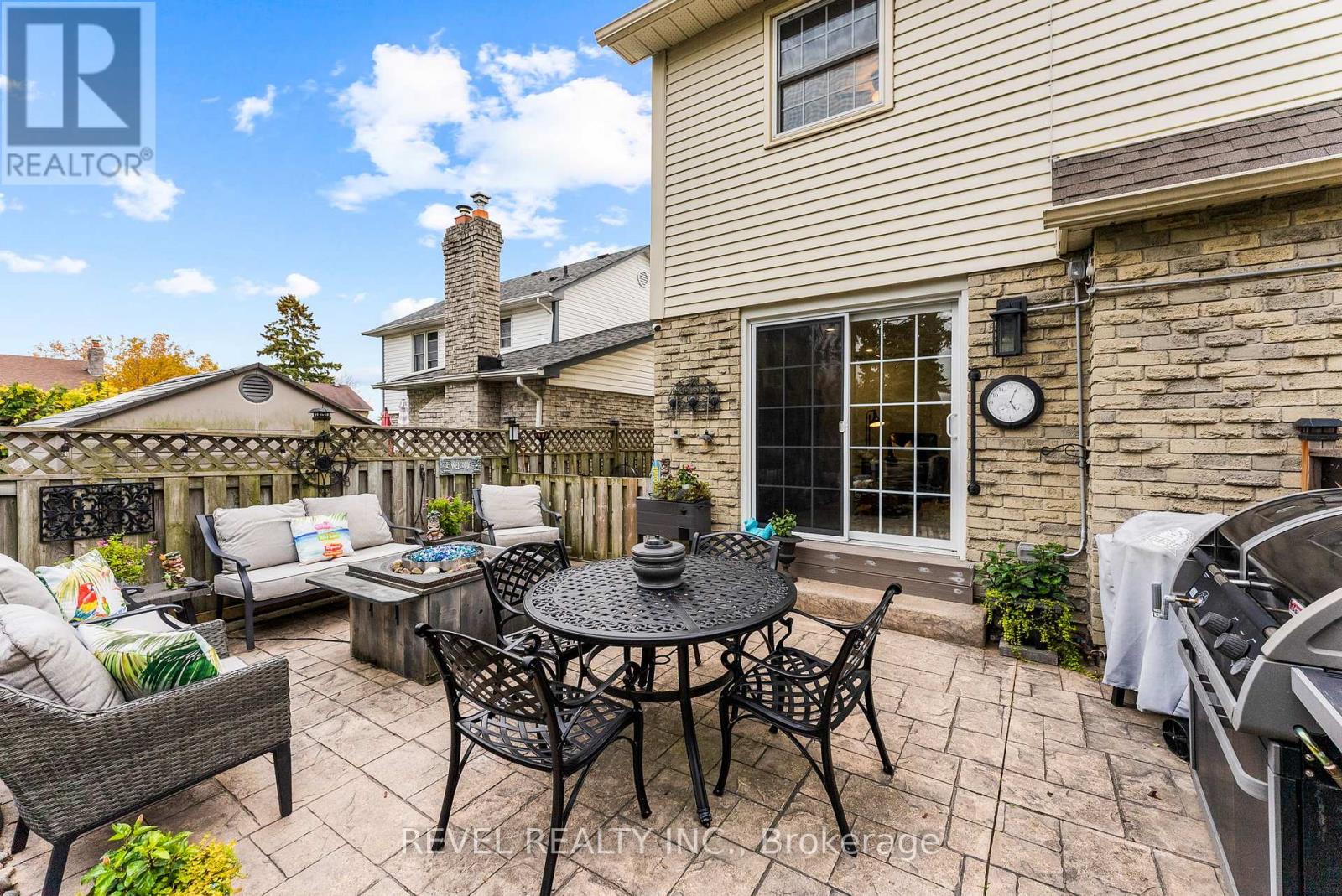 330 Regal Briar Street, Whitby (Blue Grass Meadows), Ontario  L1N 6N1 - Photo 34 - E12487373