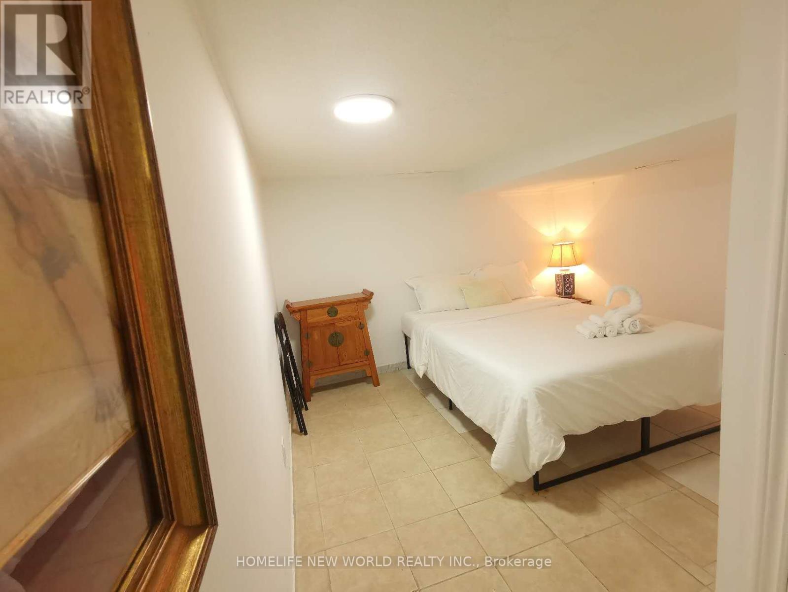 92 Earlton Road, Toronto, Ontario  M1T 2R6 - Photo 14 - E12486838