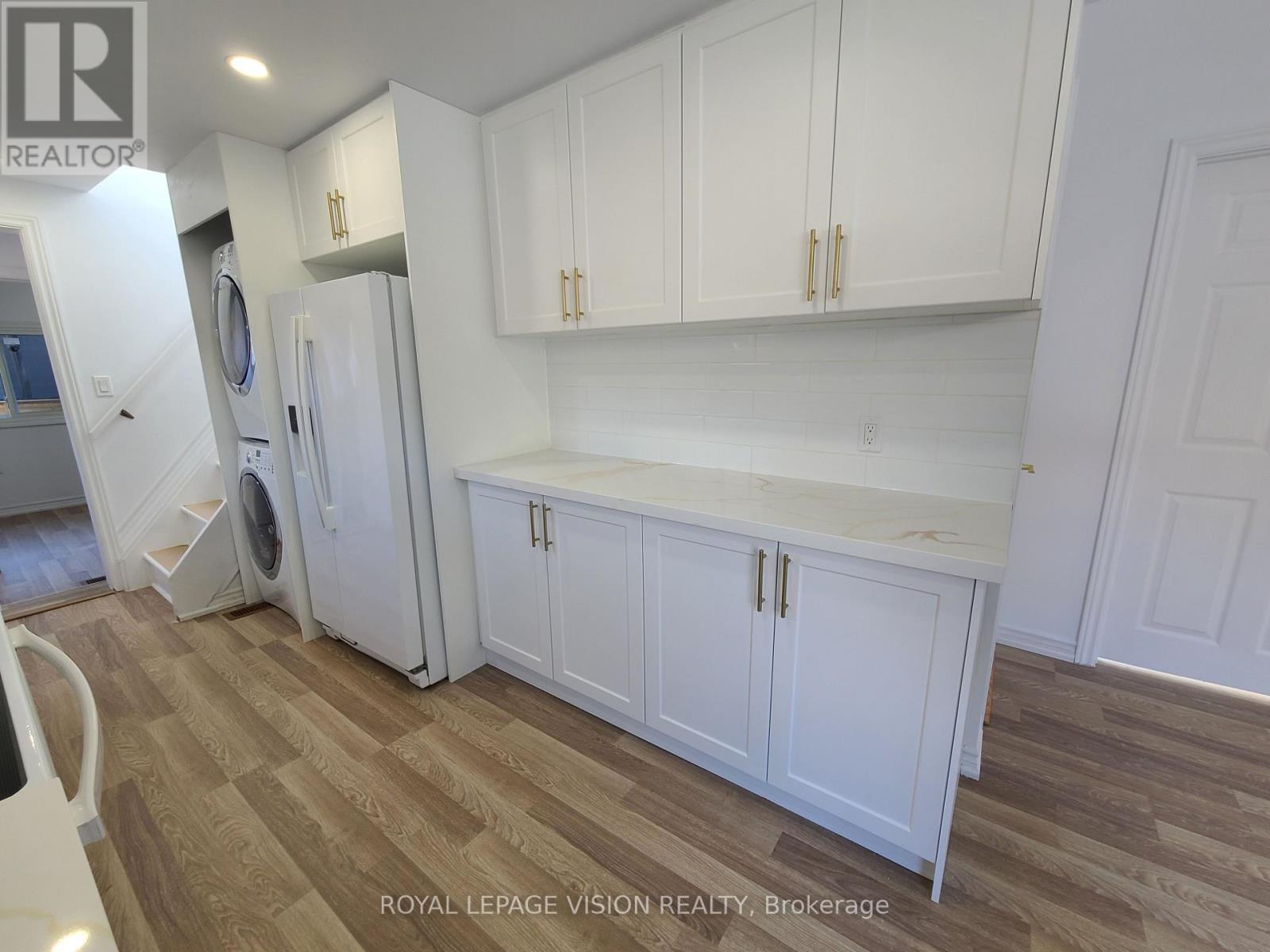 157 College Avenue, Oshawa (Vanier), Ontario  L1J 1R3 - Photo 10 - E12484965