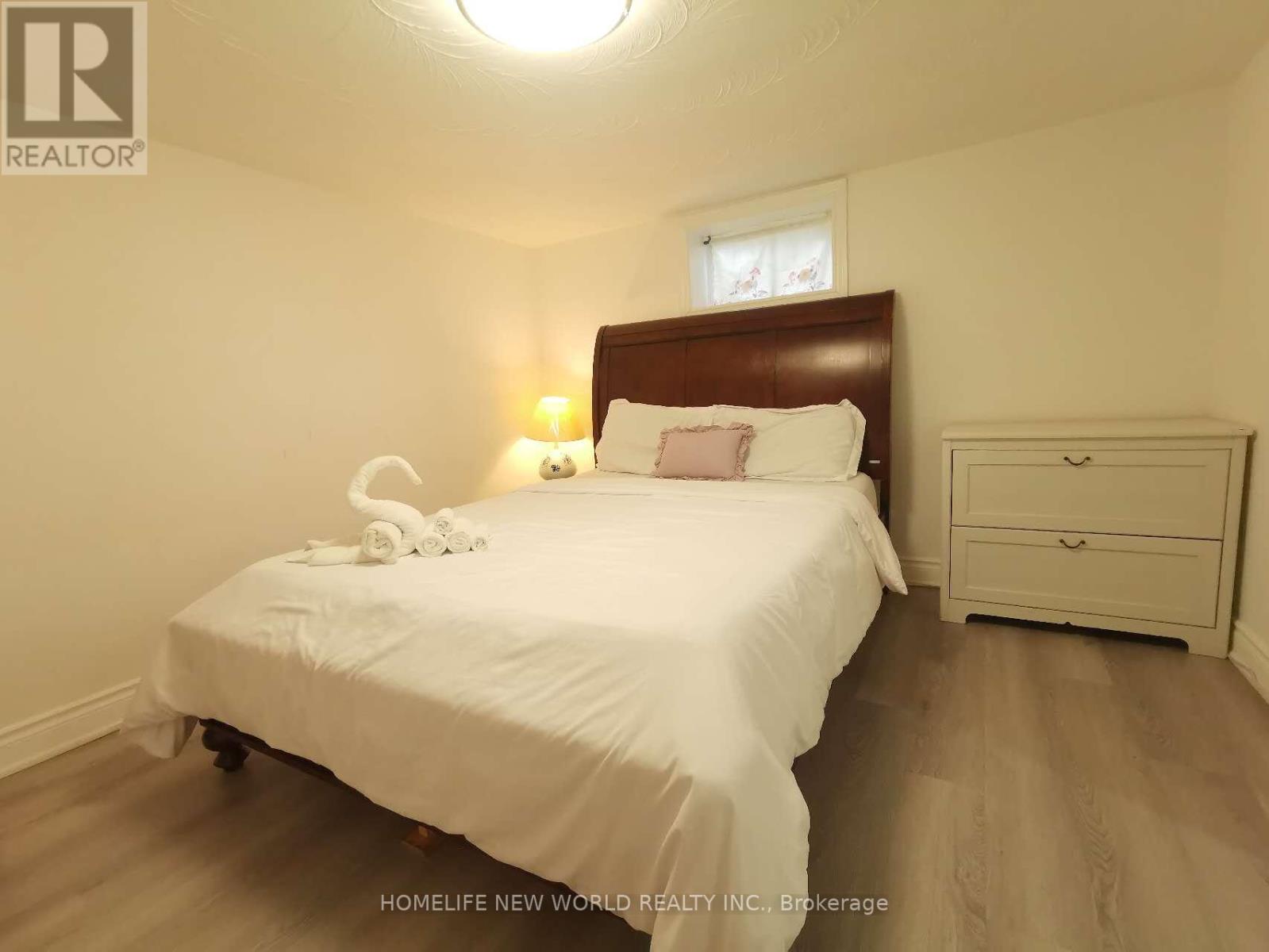 92 Earlton Road, Toronto, Ontario  M1T 2R6 - Photo 18 - E12486838