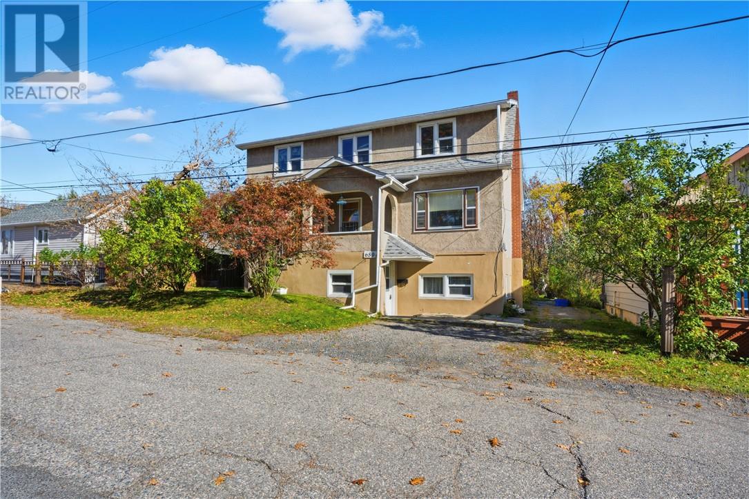 648-650 Lilac Street, Sudbury, Ontario  P3E 4E1 - Photo 2 - 2125408