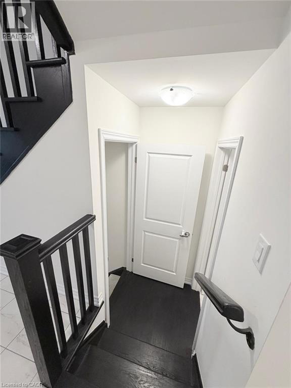 220 Broadacre Drive, Kitchener, Ontario  N2R 0S6 - Photo 7 - 40783959