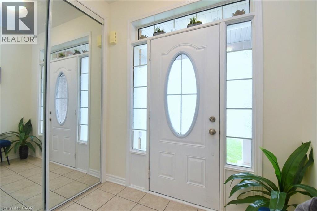 56 Forest Ridge Drive, Waterdown, Ontario  L8B 1V4 - Photo 3 - 40780730