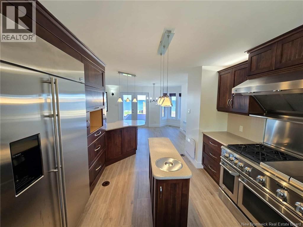 2156 Queen Elizabeth Drive, Bathurst, New Brunswick  E2A 4Y4 - Photo 26 - NB127879