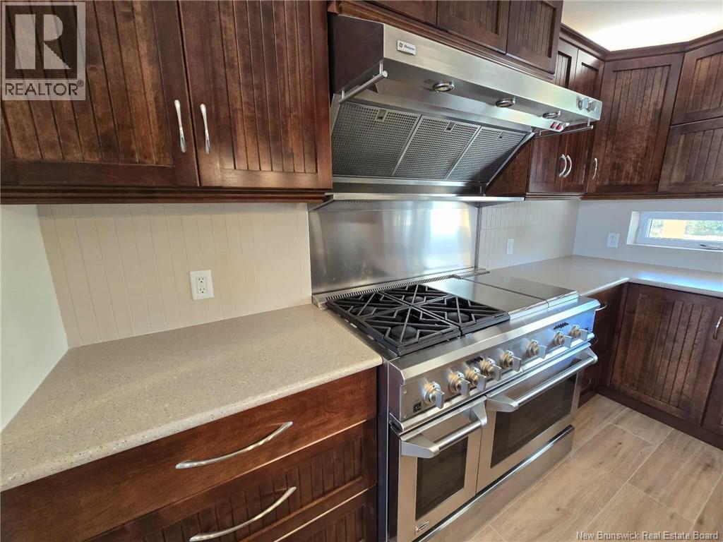 2156 Queen Elizabeth Drive, Bathurst, New Brunswick  E2A 4Y4 - Photo 28 - NB127879