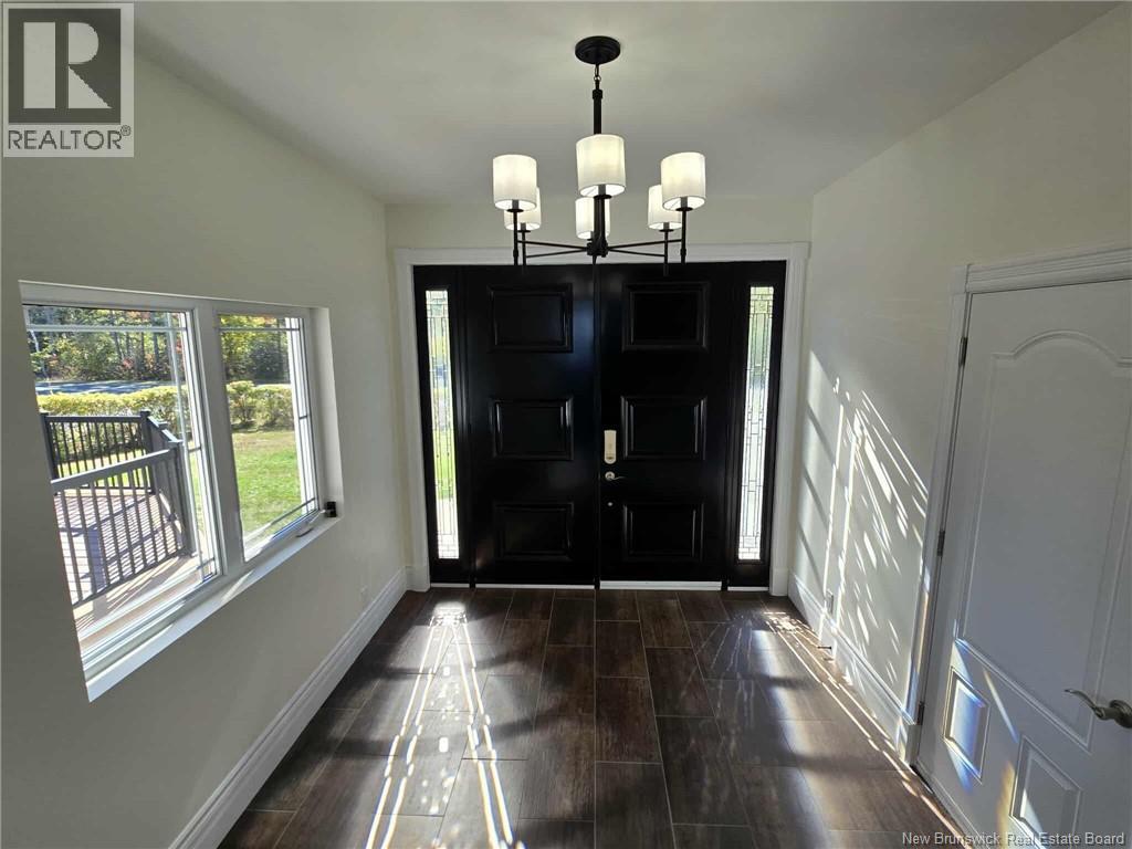 2156 Queen Elizabeth Drive, Bathurst, New Brunswick  E2A 4Y4 - Photo 17 - NB127879