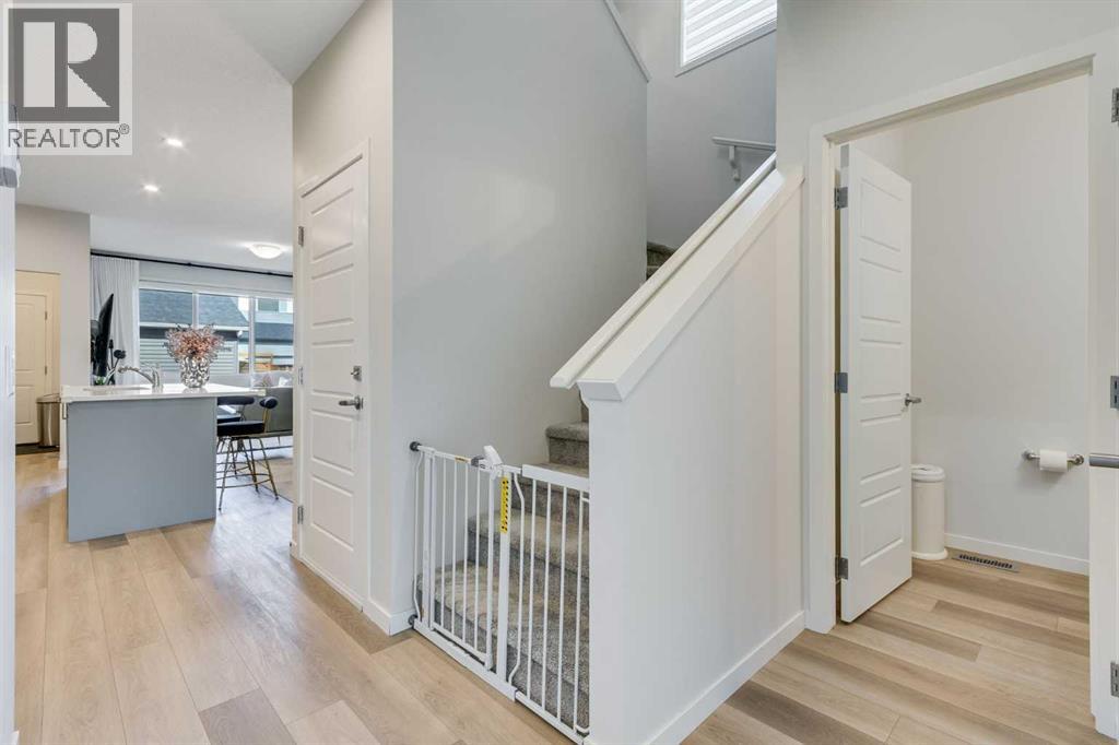 119 Herron Street Ne, Calgary, Alberta  T3P 1Y9 - Photo 4 - A2259561