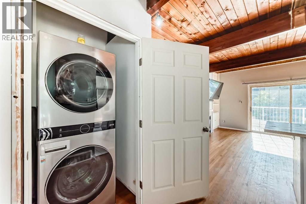 7508 36 Avenue Nw, Calgary, Alberta  t3b 1v3 - Photo 21 - A2261361