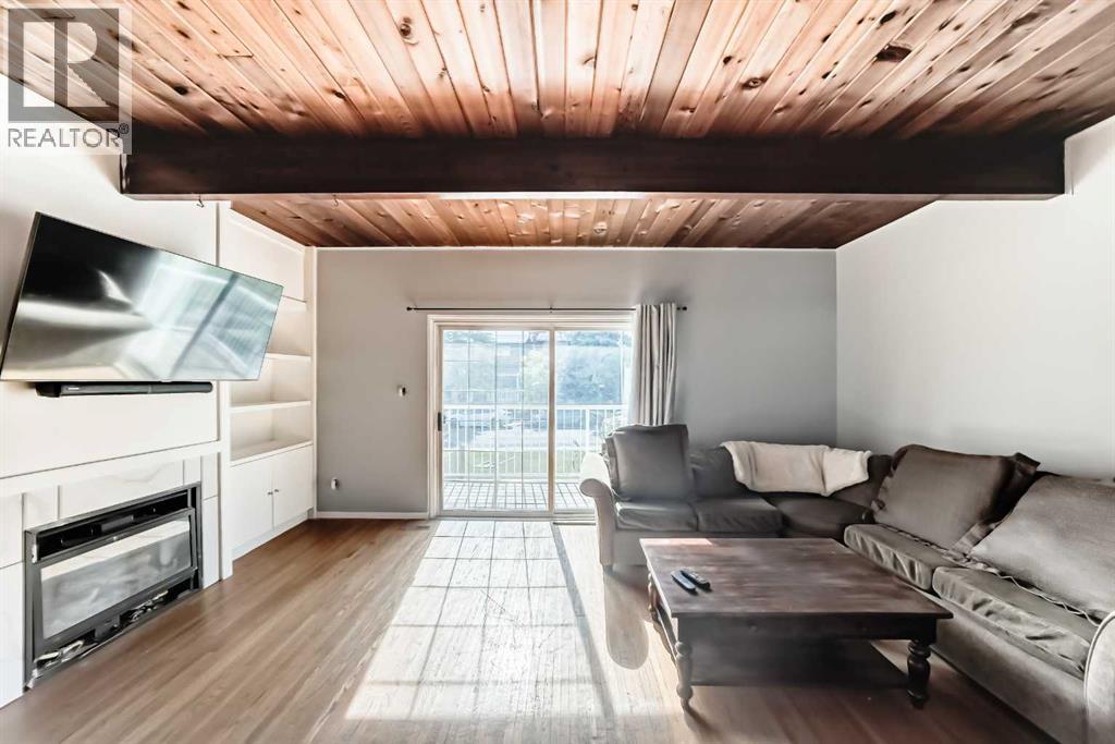 7508 36 Avenue Nw, Calgary, Alberta  t3b 1v3 - Photo 12 - A2261361